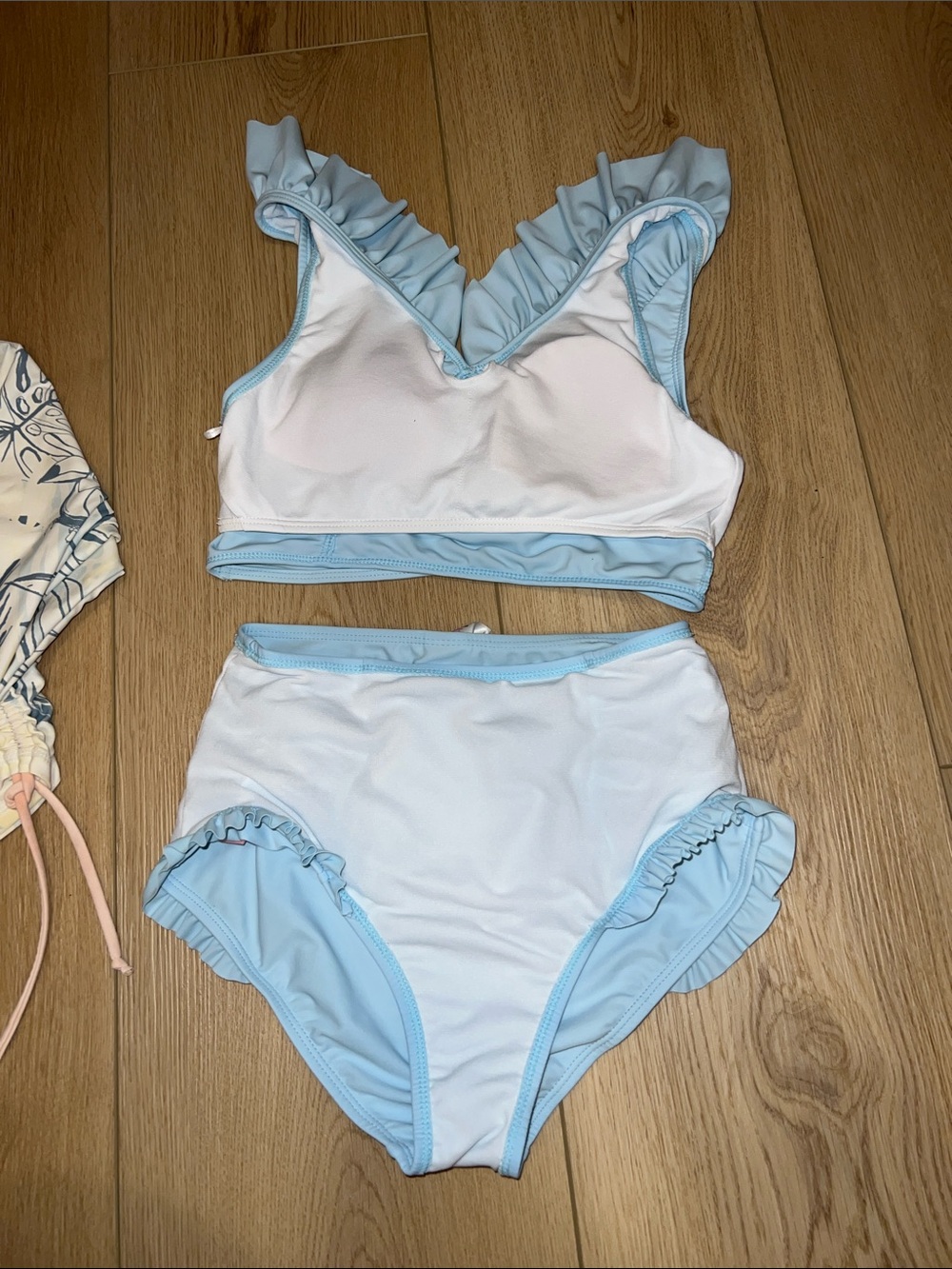 Girls' Light Blue Ruffle Bikini Set with Tropical Rash Guard - Picture 6 of 10